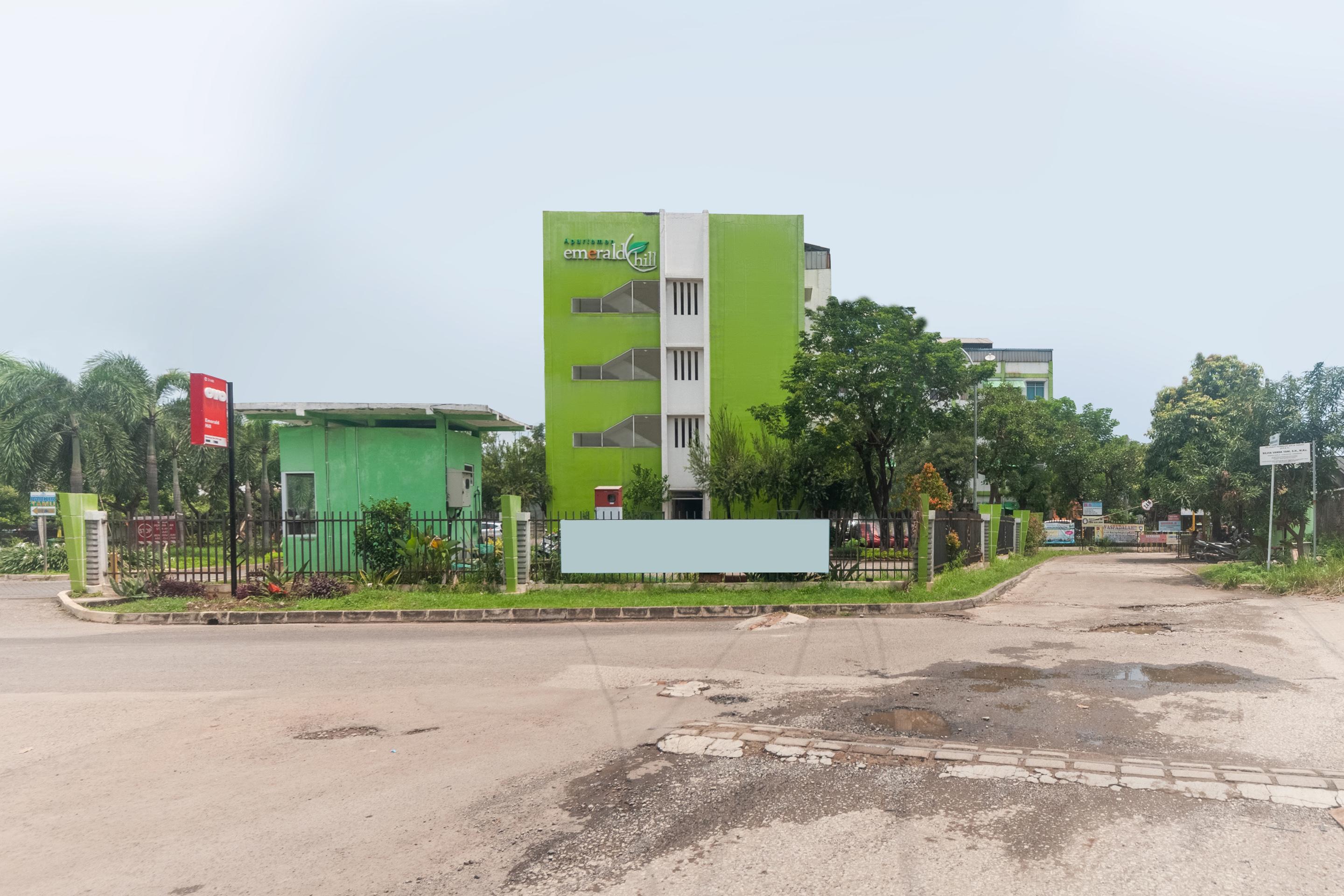 Oyo 3146 Emerald Hill Telukjambe Luaran gambar